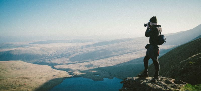 How To Stay Safe While Traveling Alone How To Stay Safe While Traveling Alone
