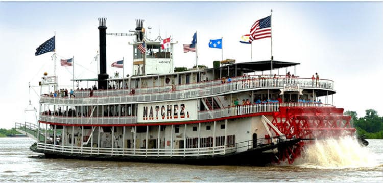 Valentine's Day Dinner Cruise in New Orleans