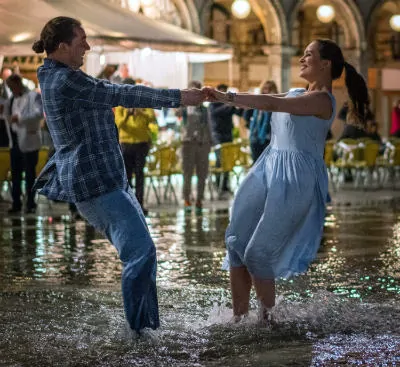 Valentine's day dance in venice