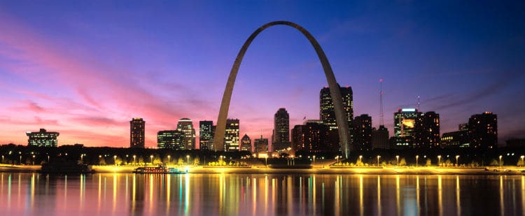 Weekend family break from California to St Louis