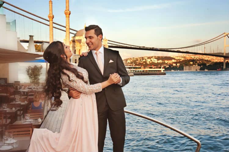 Istanbul is romantic place for wife