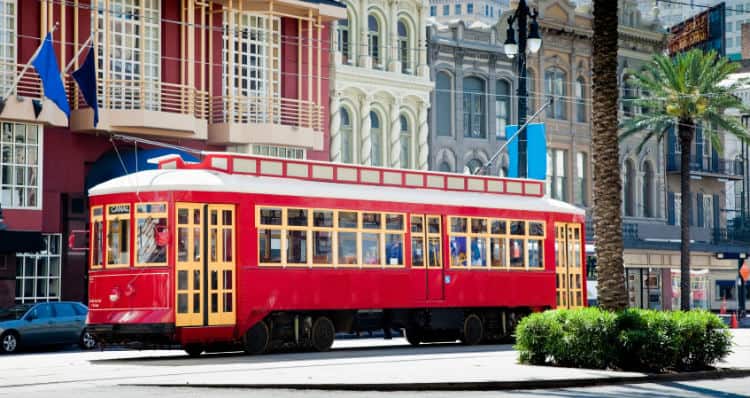 Valentine's Day in New Orleans Streetcars