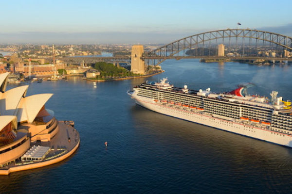 Cruise ship in Sydney Harbour