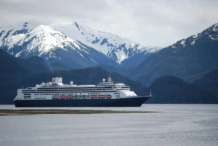 ms Westerdam in Alaska