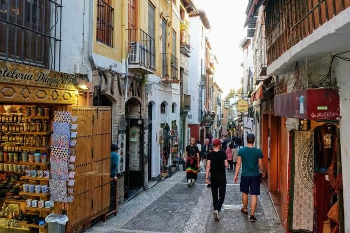 Walking tour in Albaicin, Granada