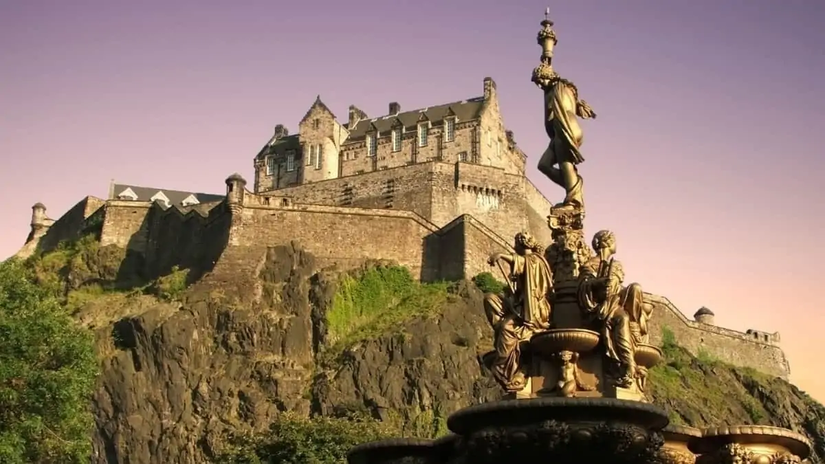 edinburgh castle self guided tour