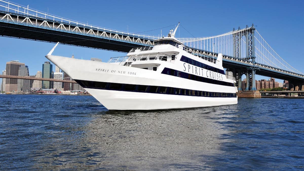 Lunch Cruise in New York prices, discounts, food and drinks, timings