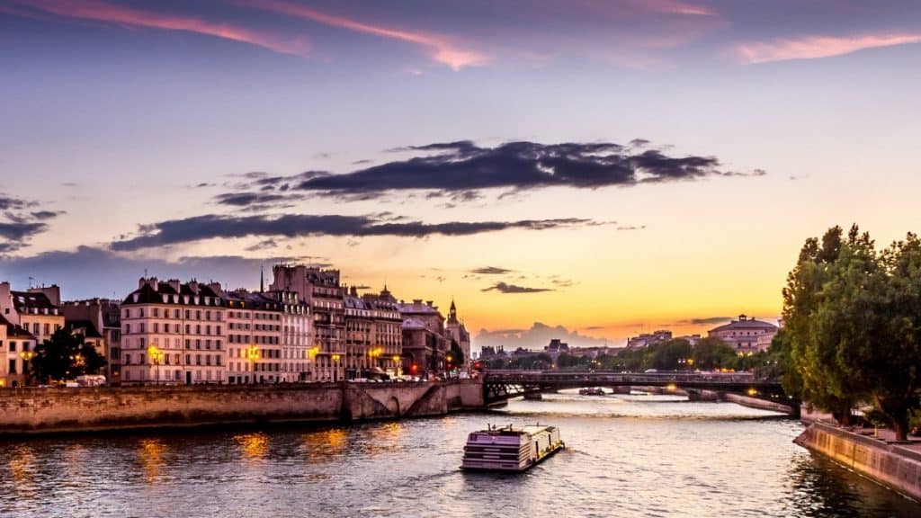 Dinner Cruise on Seine River