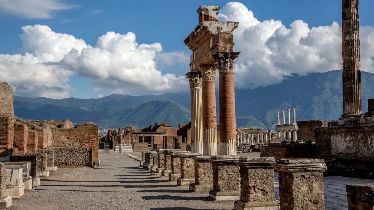 Facts about Pompeii ruins