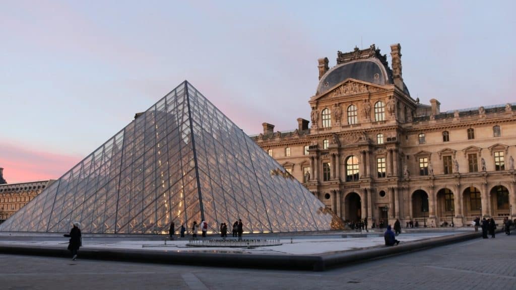 Muzeum Louvre, Paříž