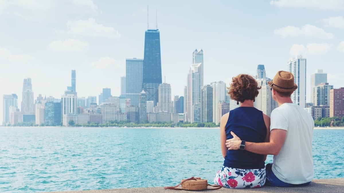 Couple celebrating Valentine’s Day in Chicago