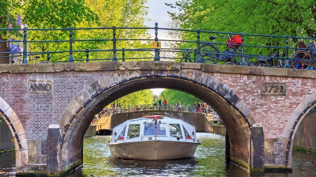 Private Amsterdam Canal Cruise