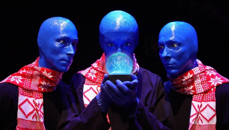 gesponsert-bereiten-geboren-maske-blue-man-group-insel-diskriminierend-rohr