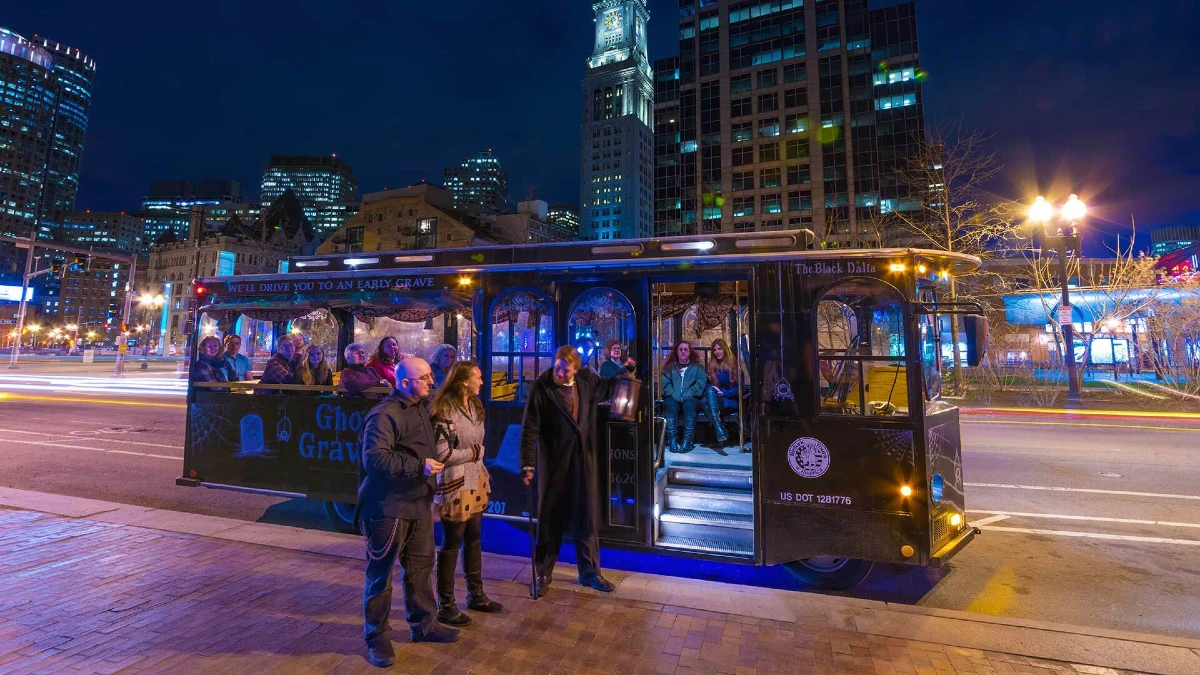 Boston Ghost Tour Bus