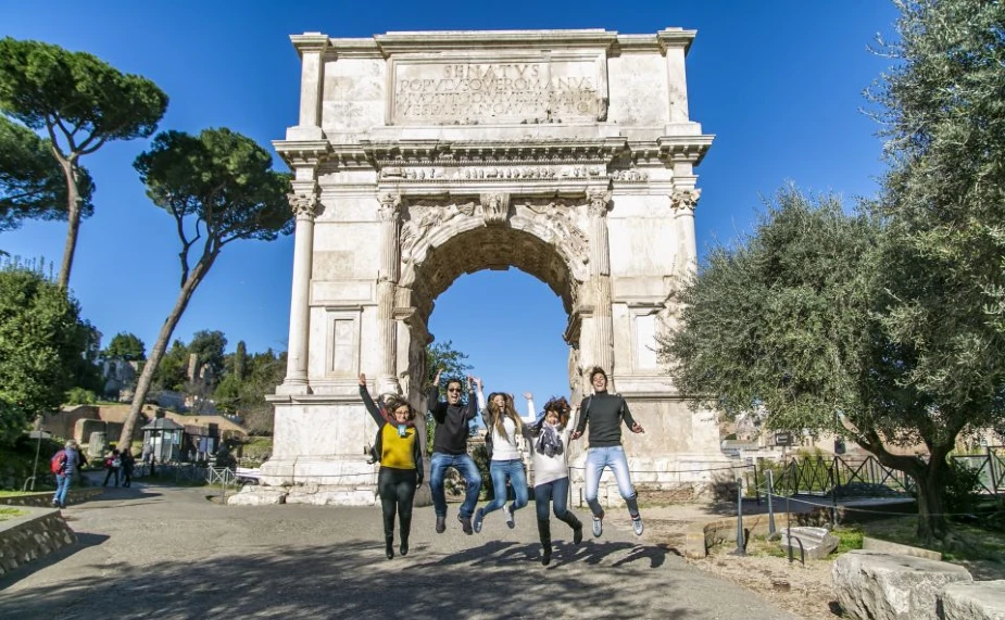 1-hour Domus Aurea Guided Walking Tour