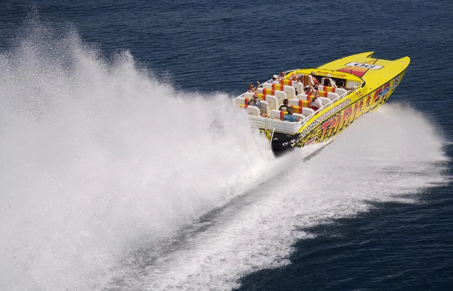 Best time to go on Thriller Miami Speedboat Tour