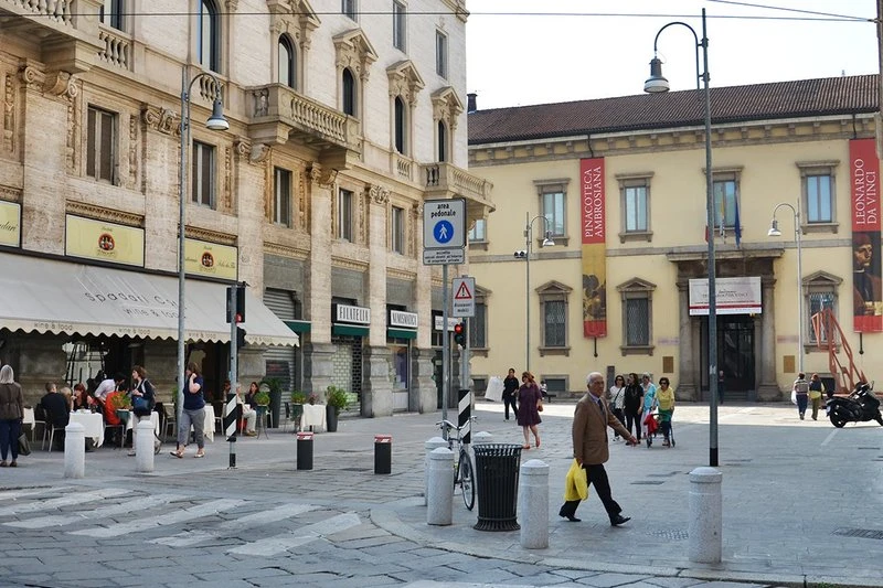 How to reach Pinacoteca Ambrosiana