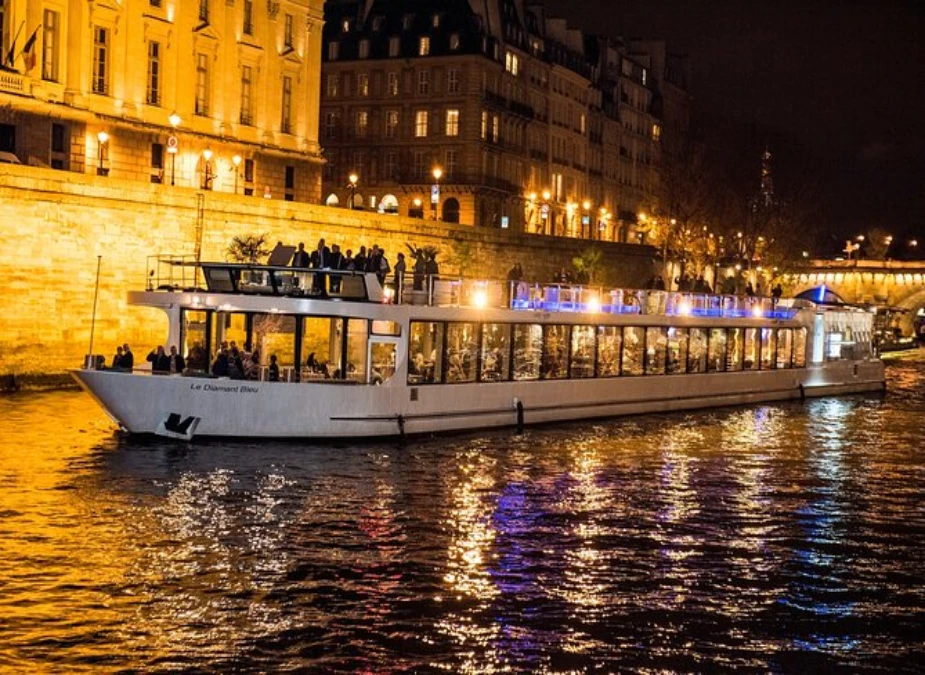 Seine River Panoramic Dinner Cruise