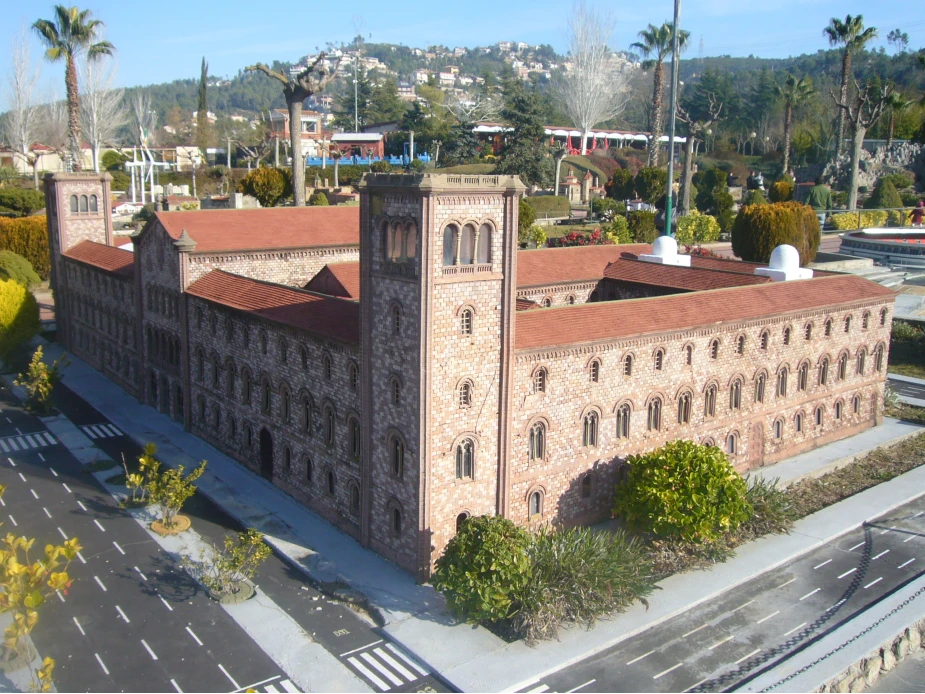 Best time to visit Catalonia in Miniature