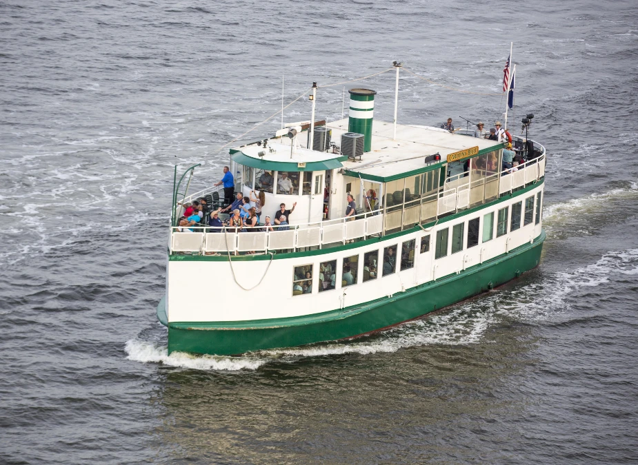 Charleston Harbor Sightseeing Cruise Tour