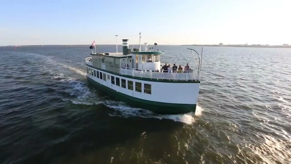 Charleston Harbor Tours