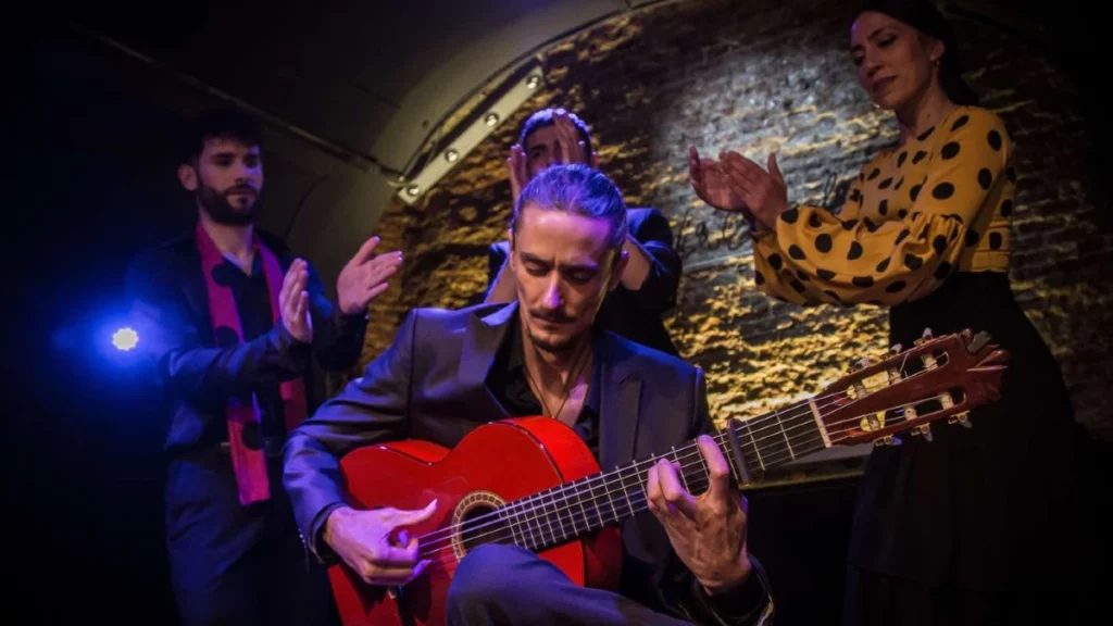 La Cueva de Lola Flamenco Show