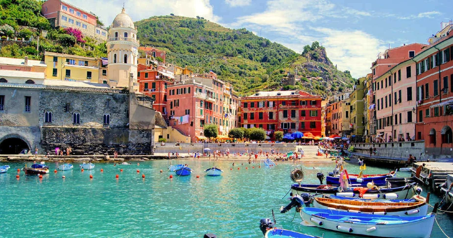 Full-Day Private Cinque Terre Tour with Pisa