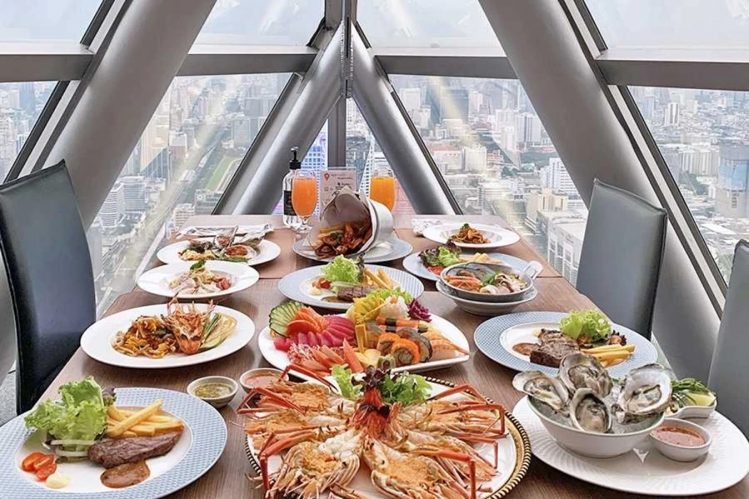 The foods available at the 81st floor in Baiyoke Sky Hotel